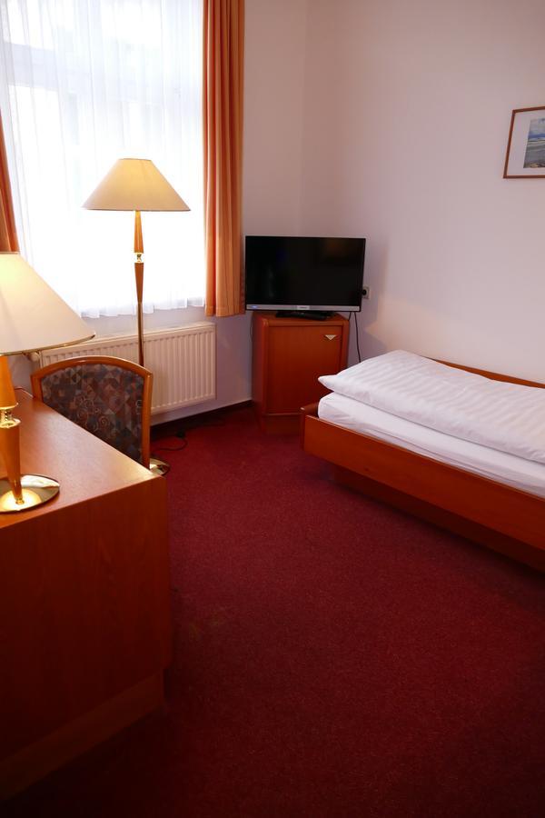 Hotel Am Dom Greifswald Exterior foto